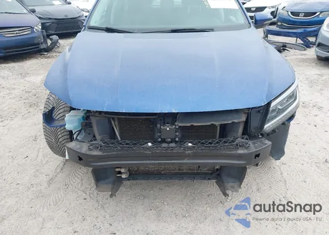 2017 Volkswagen Passat R-Line z USA, uszkodzony, nr VIN 1VWDT7A38HC038206